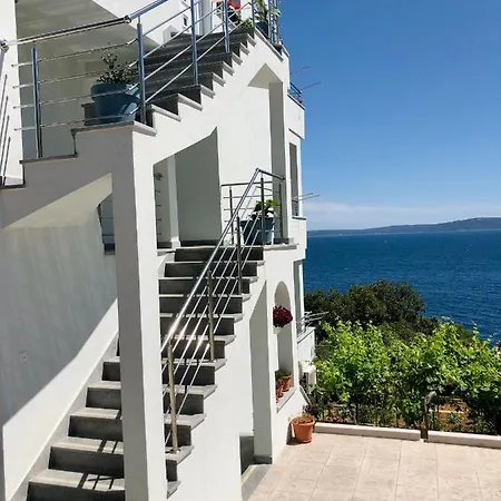 Dani Sea & Pool アパート *