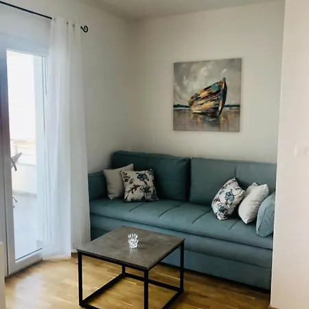 Dani Sea & Pool アパート *