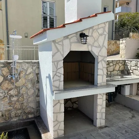 Dani Sea & Pool 公寓 *