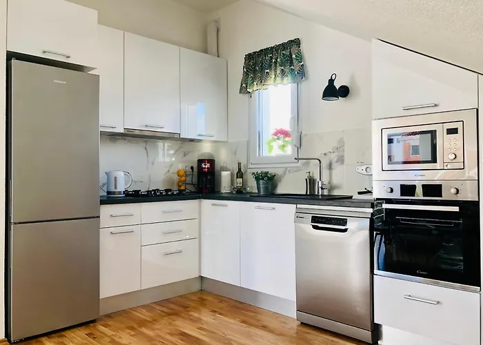 Dani Sea & Pool Διαμέρισμα Τρογκίρ