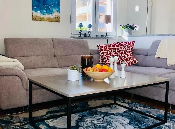 Dani Sea & Pool Трогир