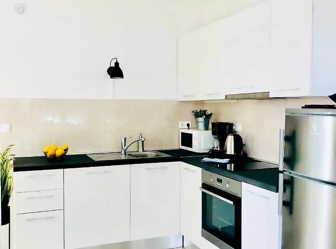 Апартаменты Dani Sea & Pool Трогир