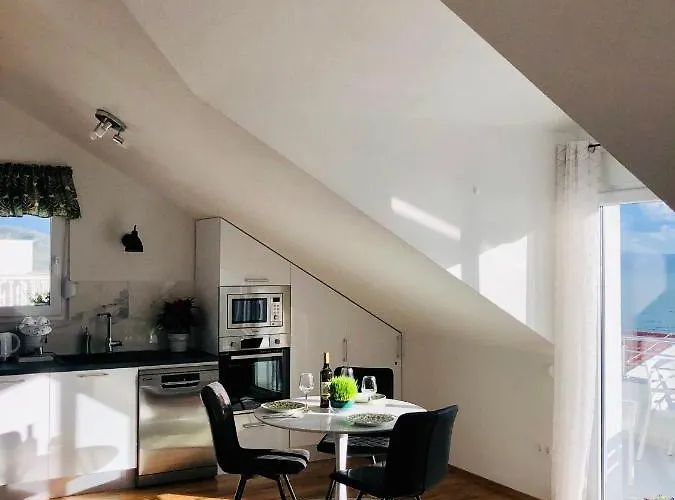 Dani Sea & Pool Τρογκίρ