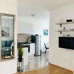 Lägenhet Dani Sea & Pool *