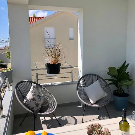 Dani Sea & Pool Διαμέρισμα *