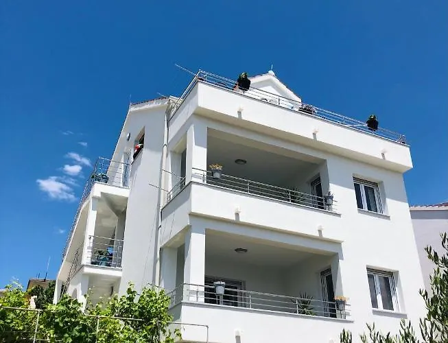 Dani Sea & Pool Appartement